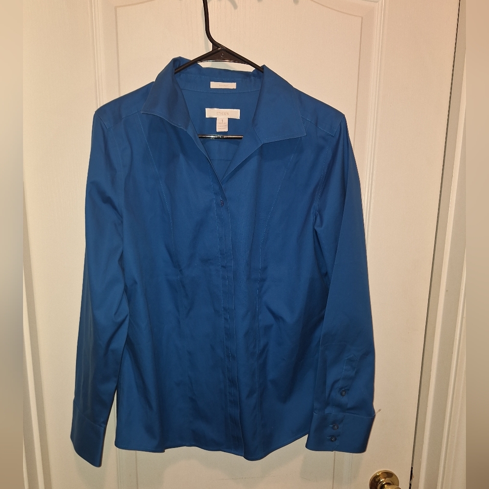 Chico's  Blue Button-Front Blouse / Size 1 ( Medium )